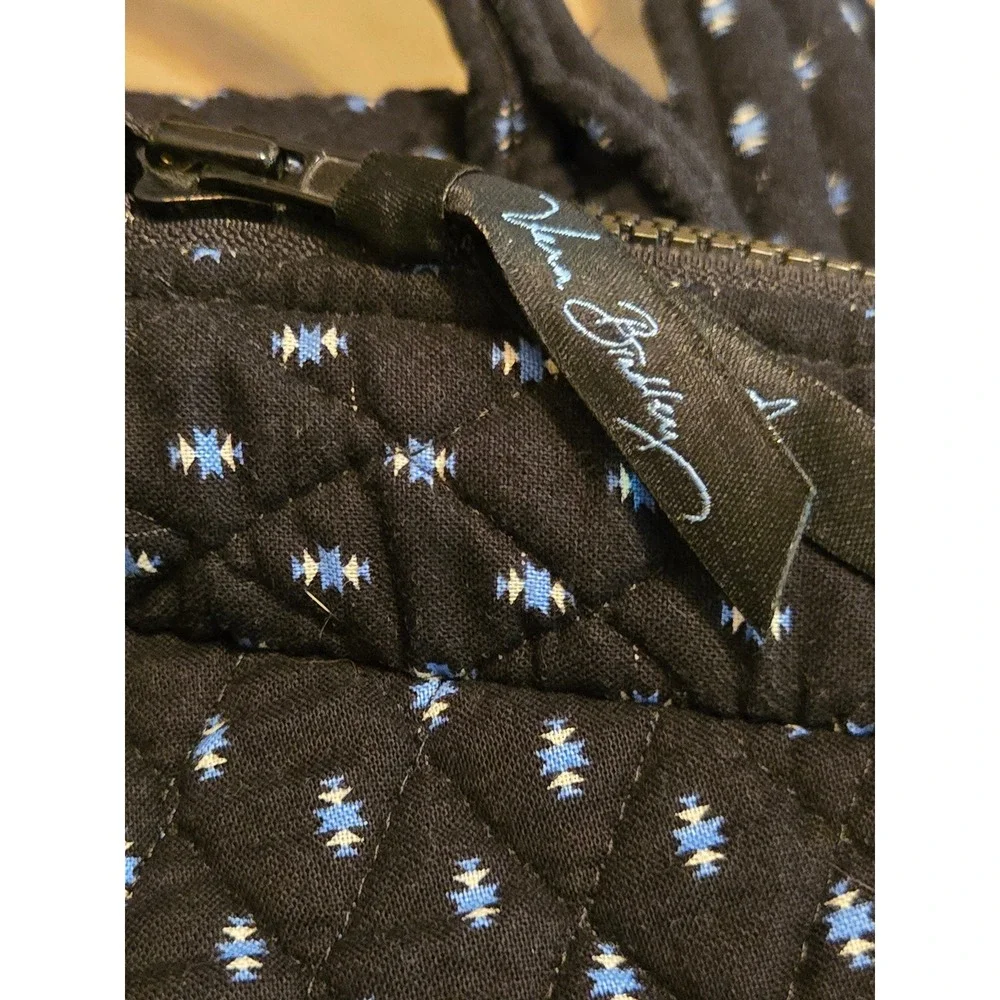 Vera Bradley Night and Day Quilted Hanging Garment Bag Travel Suit Carrier Blue